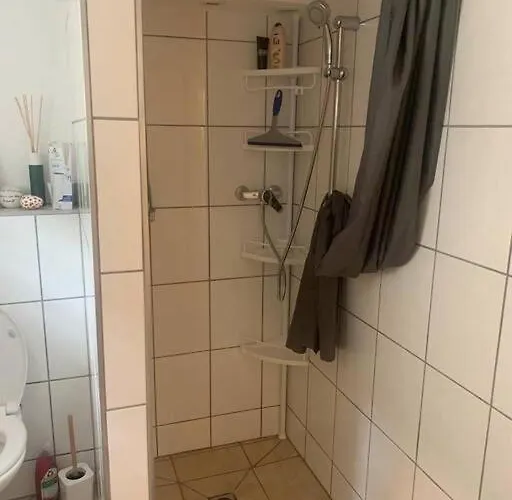 Souterrain Whg Im Einfamilienhaus -zentral In Frankfurt