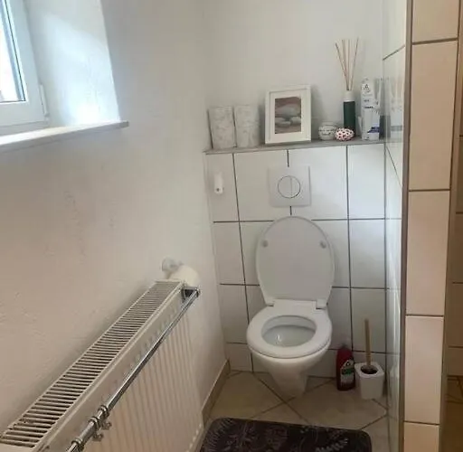 Souterrain Whg Im Einfamilienhaus -zentral In Frankfurt *