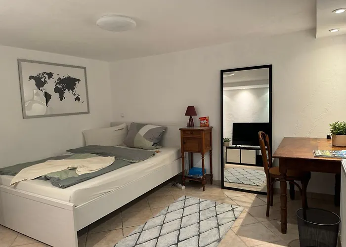 Apartament Souterrain Whg Im Einfamilienhaus -zentral In Frankfurt Frankfurt nad Menem